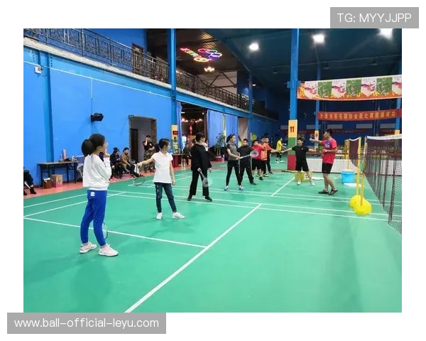 国际羽毛球协会在教学法上鼓励创新与本土化适配提升教学效果，国际羽毛球联合会更名